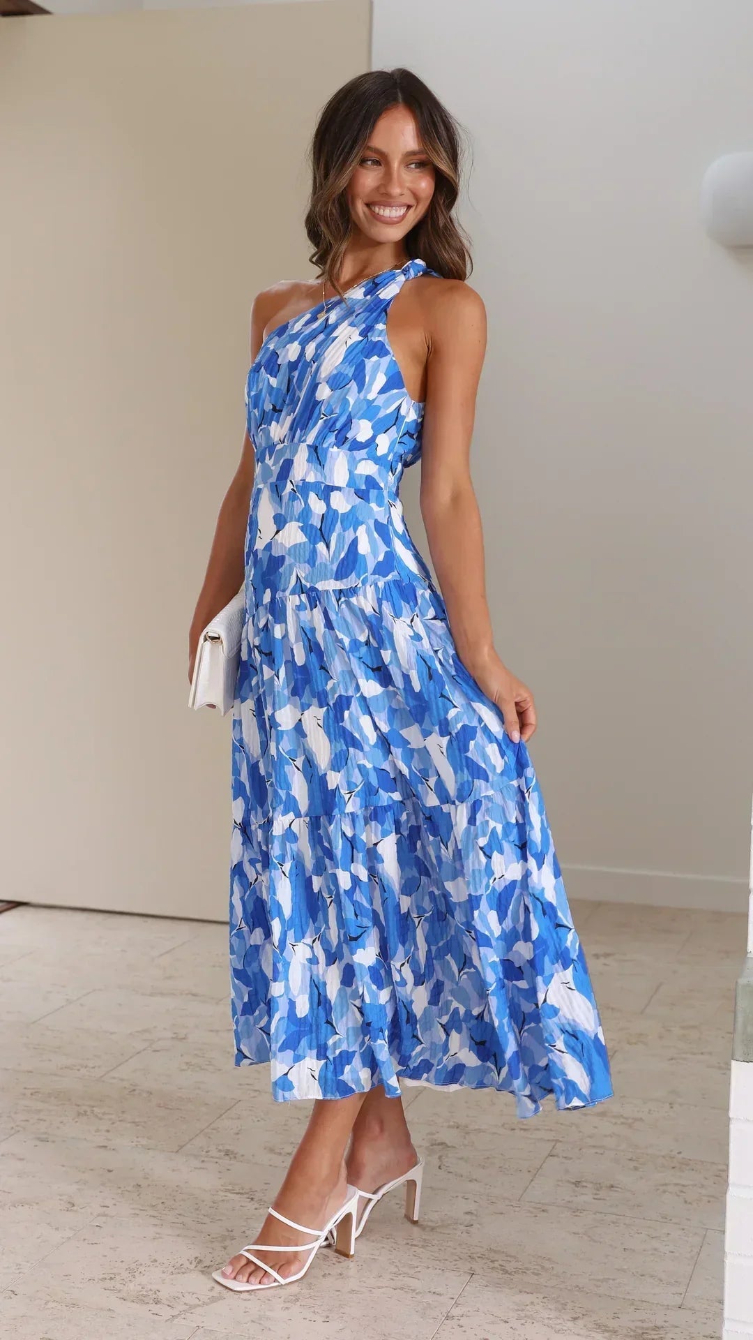 Cory - Robe à une épaule à imprimé floral