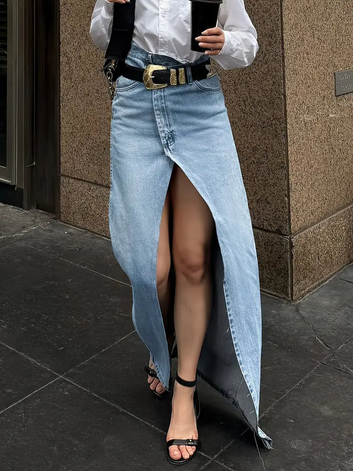 Jupe en jean à la mode pour les femmes, parfaite pour un look décontracté et branché
