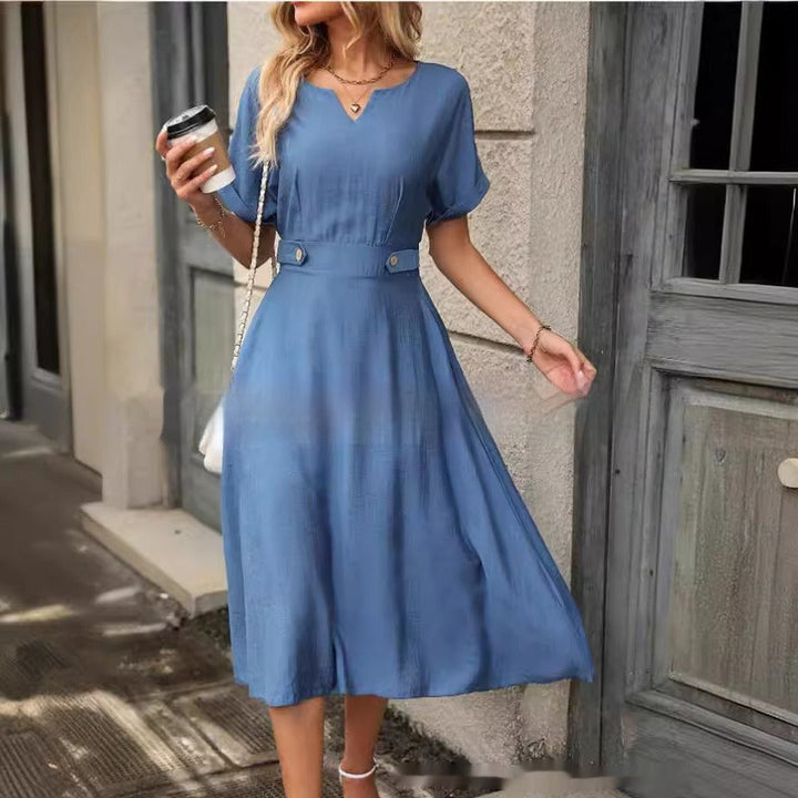 Robe midi pour femme avec taille ajustée dans un style fluide et élégant - Renata