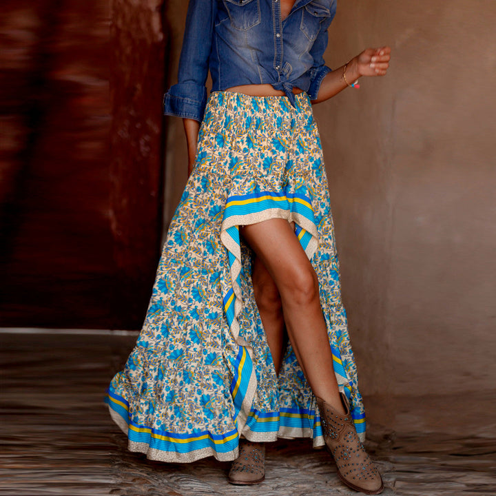 Jupe longue boho avec imprimé ethnique chic, parfaite pour un look décontracté et élégant