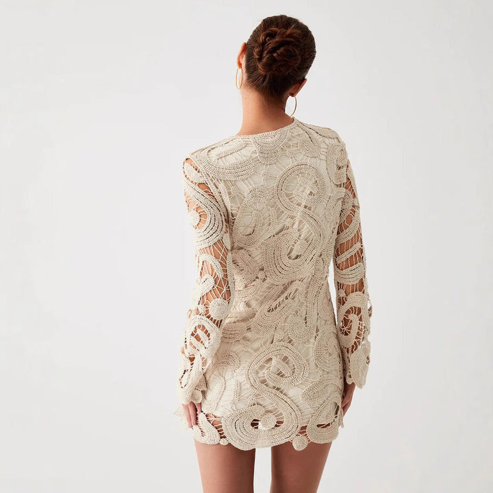 Robe courte ajourée en crochet pour femmes, coupe ajustée - Manon