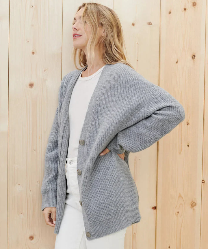 Cora - Magnifique cardigan à col en V