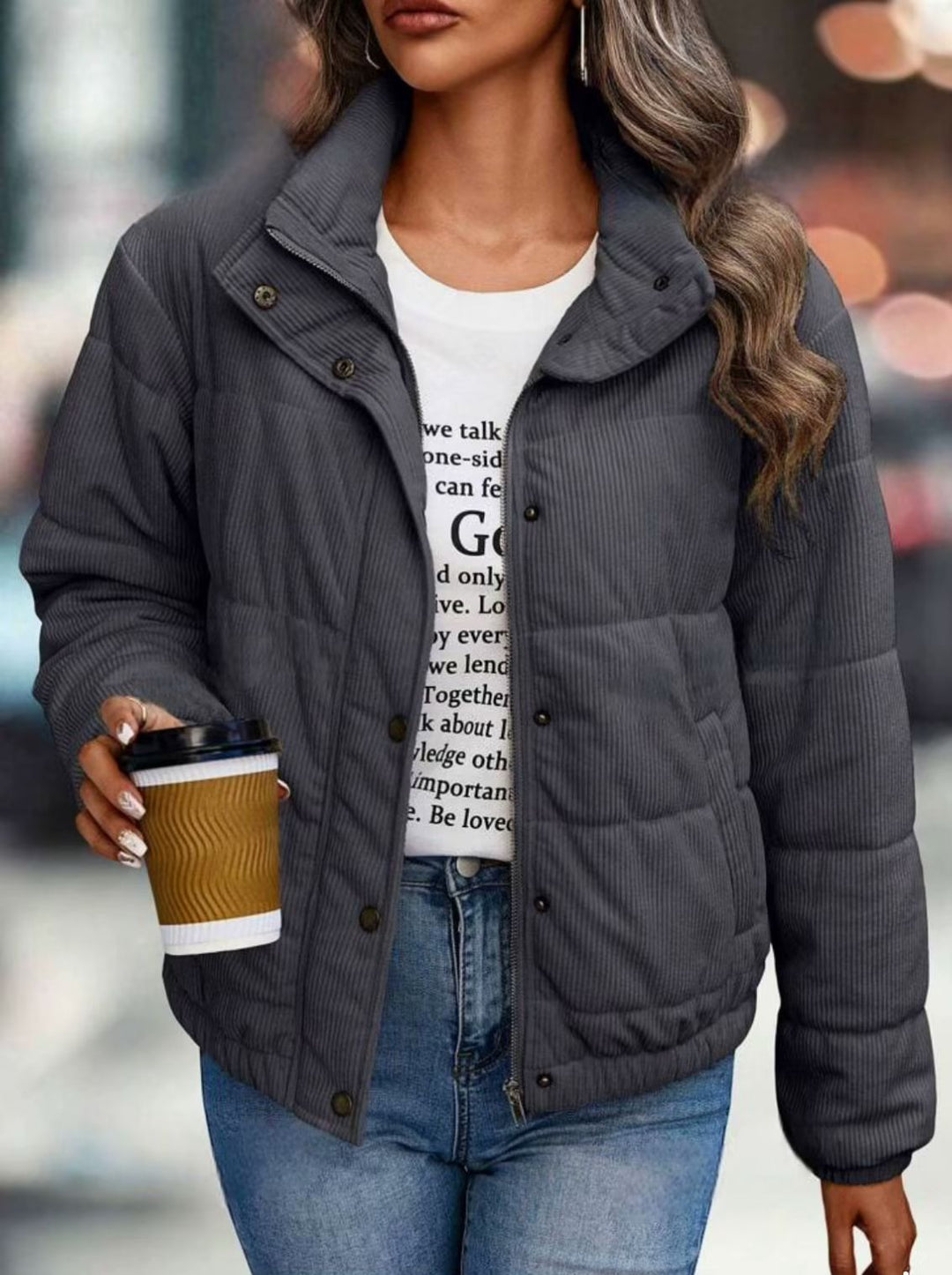 Veste courte matelassée à col roulé pour femmes avec texture côtelée - Svala