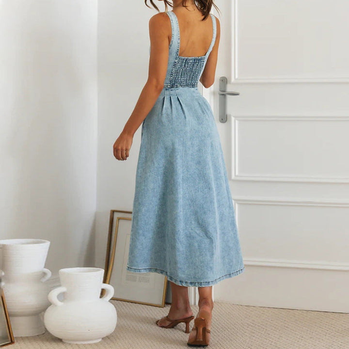 Robe longue pour femme avec bretelles en denim bleu clair avec boutons - Juliette