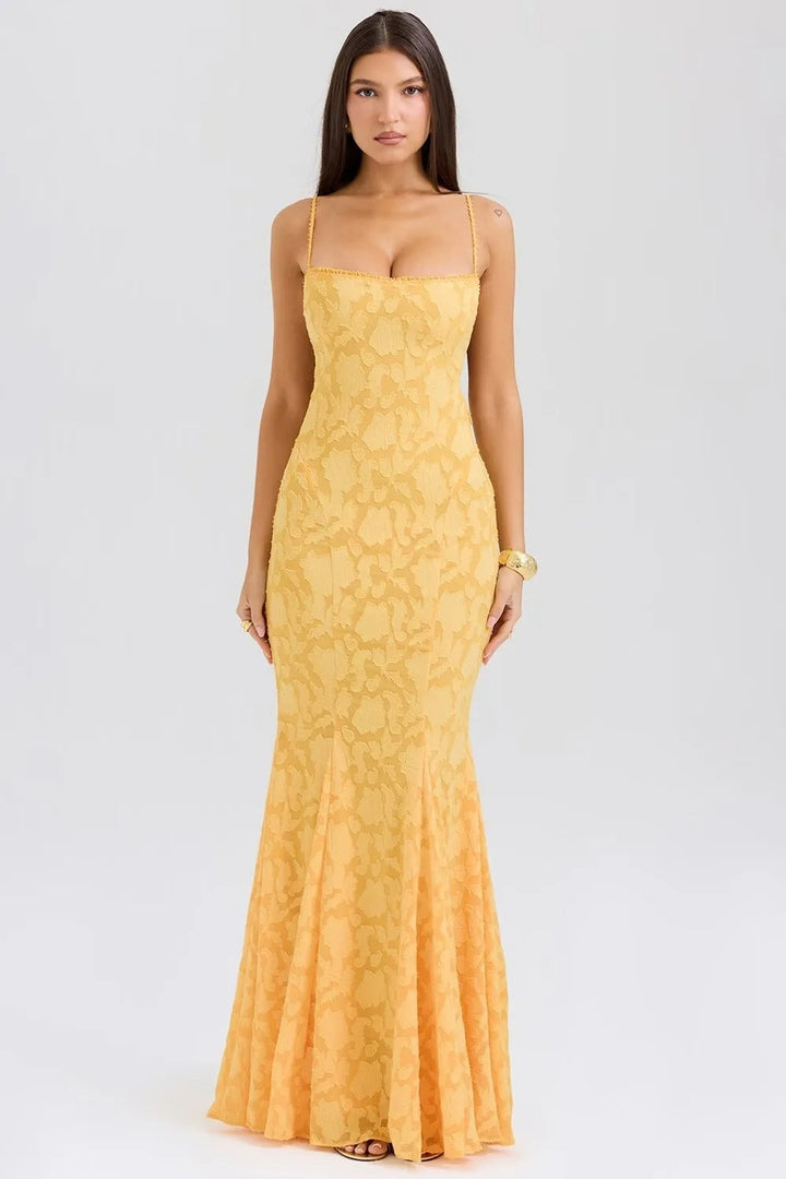 Robe longue pour femme avec d'élégantes bretelles en dentelle jaune à effet sirène - Aurélie