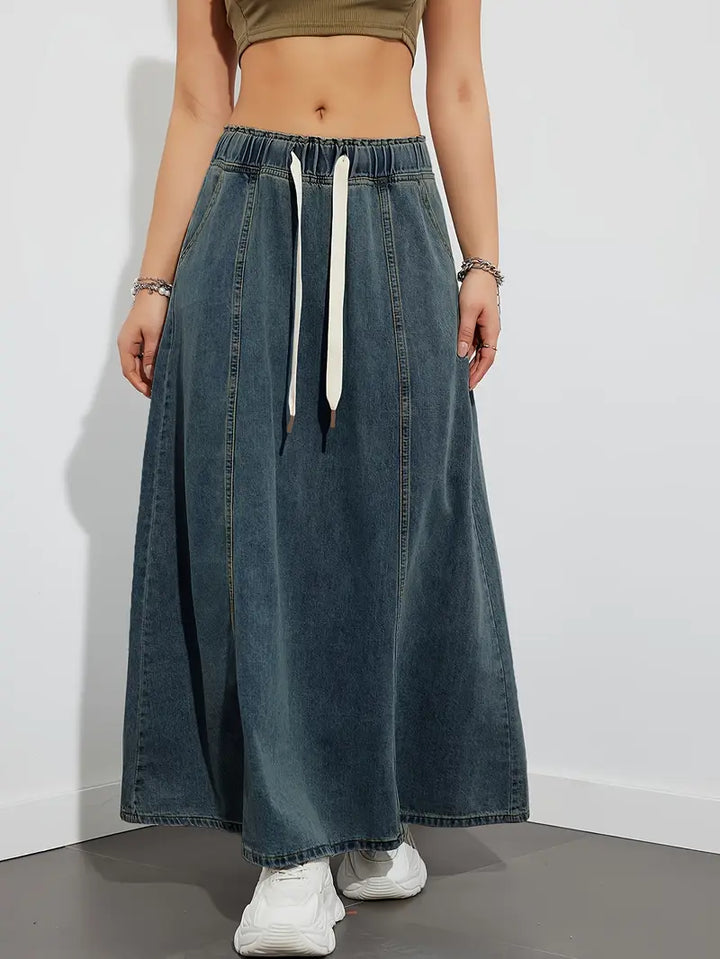 Jupe longue en denim avec cordon de serrage réglable, confortable et polyvalente, parfaite pour un look décontracté et branché