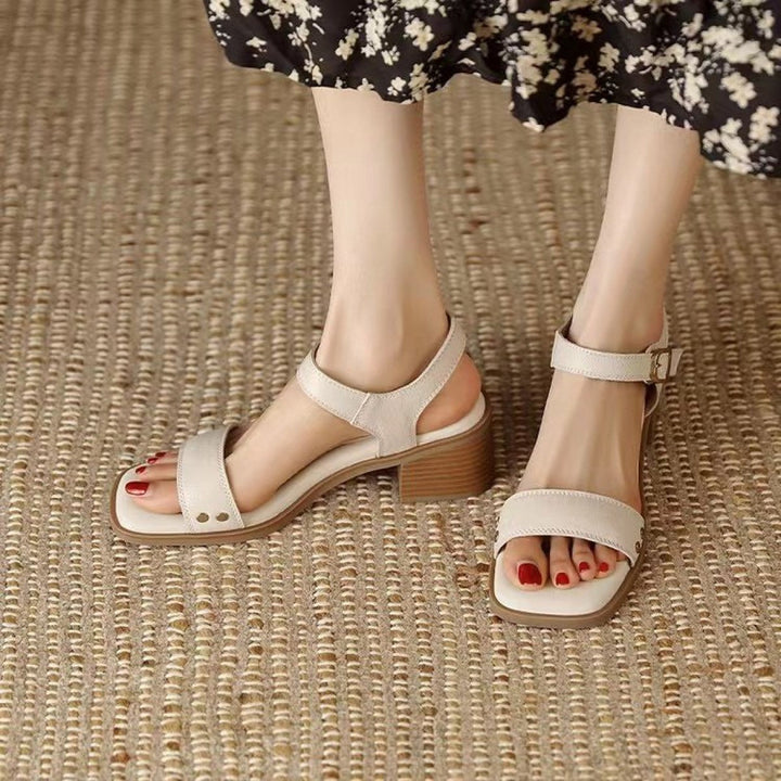 Sandales à bout carré pour femmes avec talon large et bride réglable - Mireille