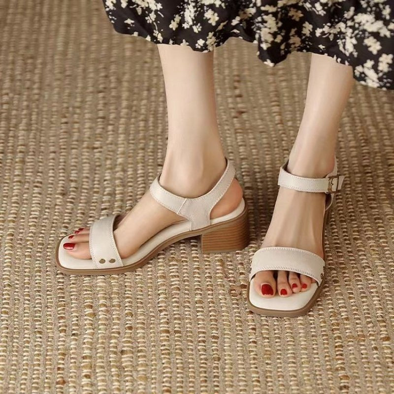 Sandales à bout carré pour femmes avec talon large et bride réglable - Mireille