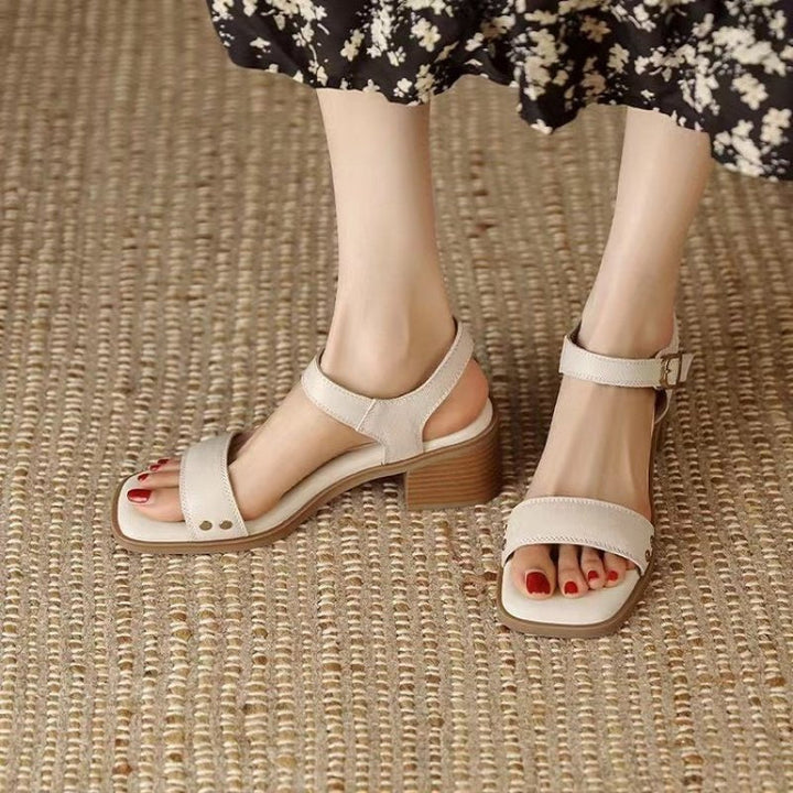Sandales à bout carré pour femmes avec talon large et bride réglable - Mireille