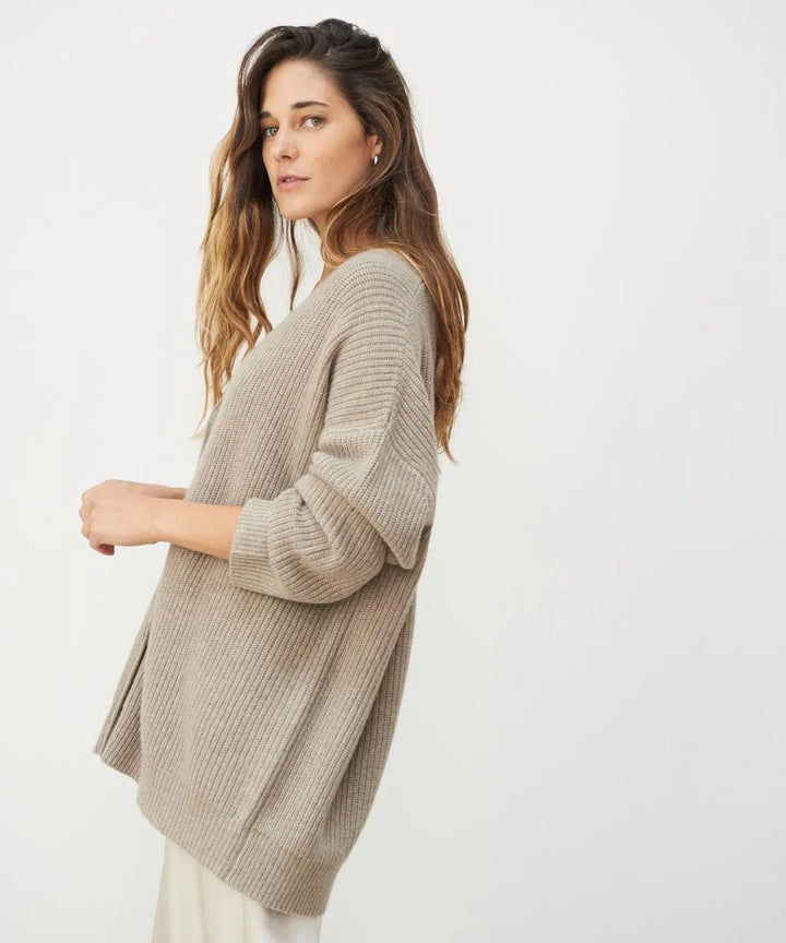 Cora - Magnifique cardigan à col en V