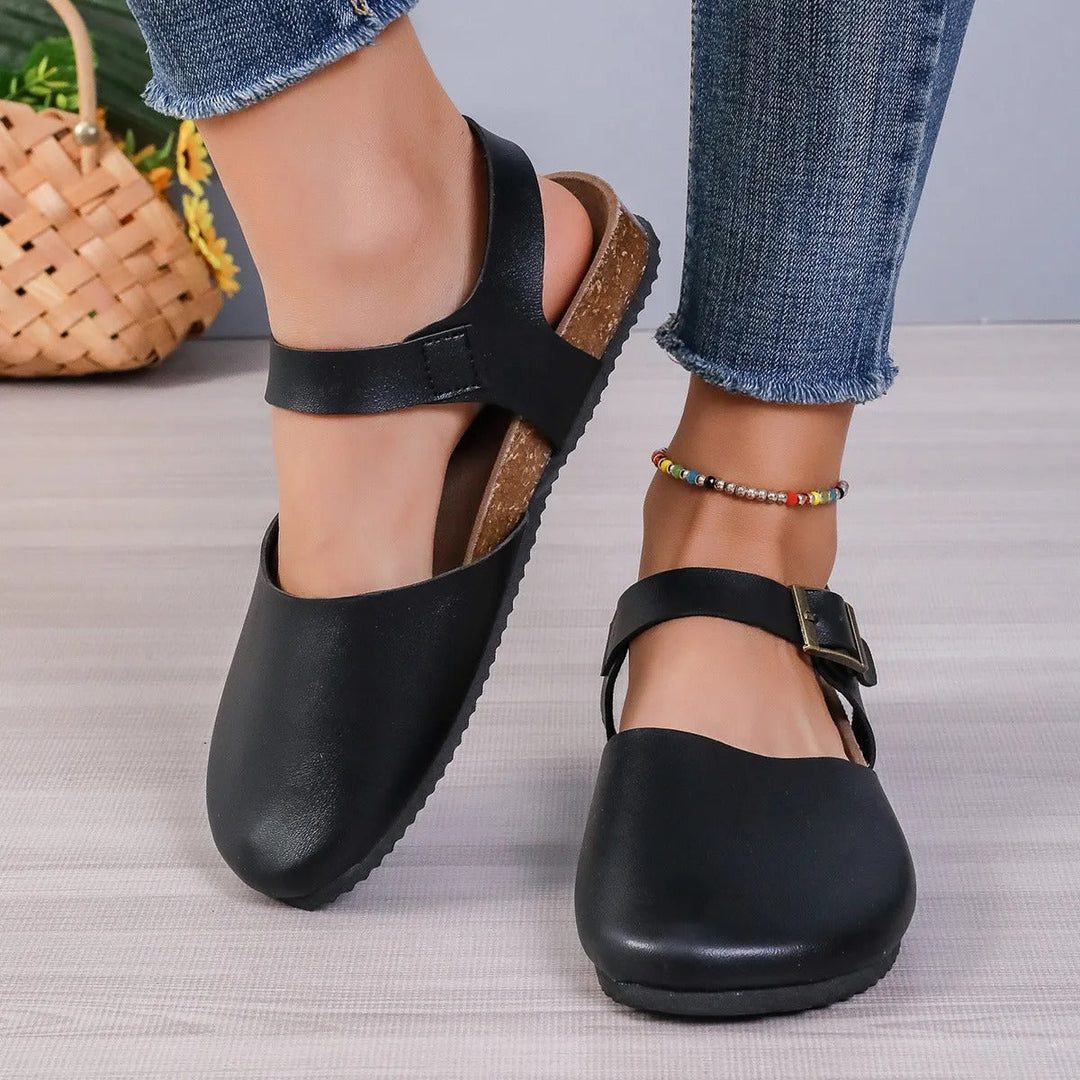 Sandales plates pour femmes, bout fermé avec boucle - Martina