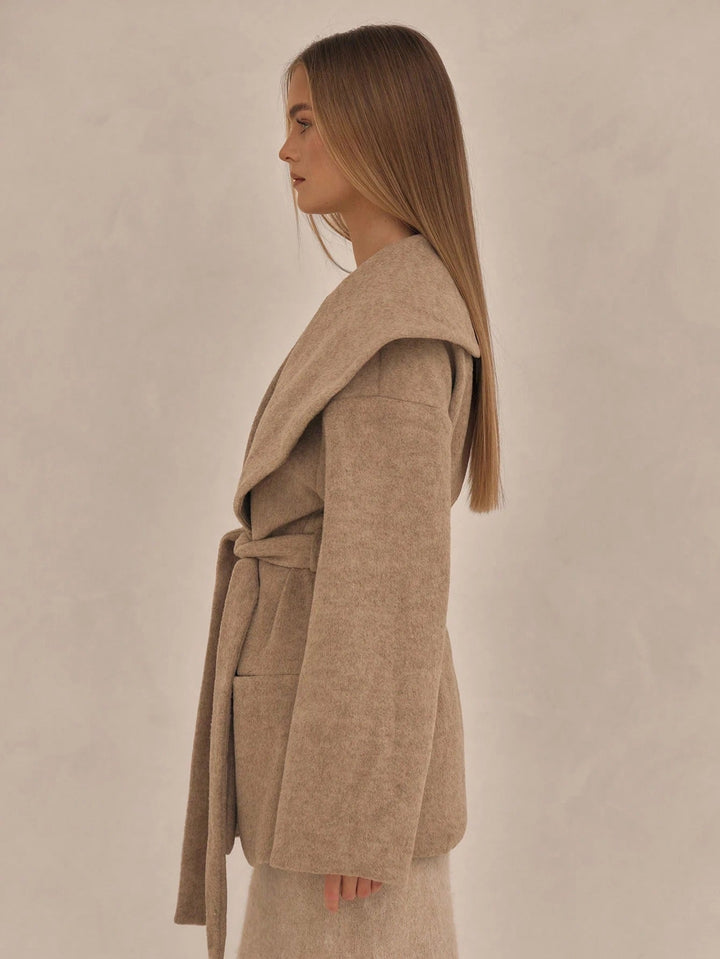 Élégant manteau ceinturé mi-long à col large - Liz