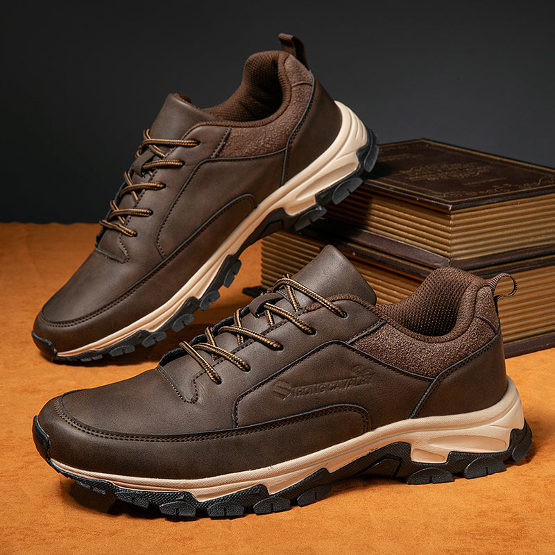 Chaussures orthopédiques à semelles antidérapantes - Darion