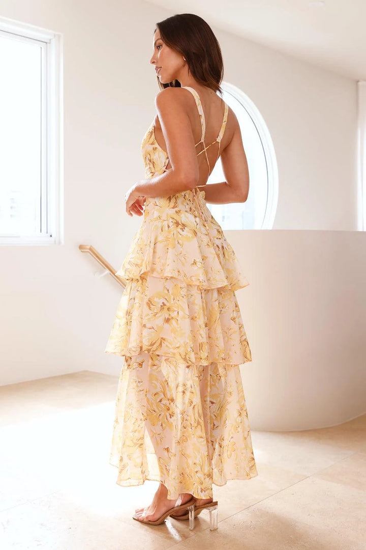 Mariana - Robe longue jaune à volants et imprimé floral