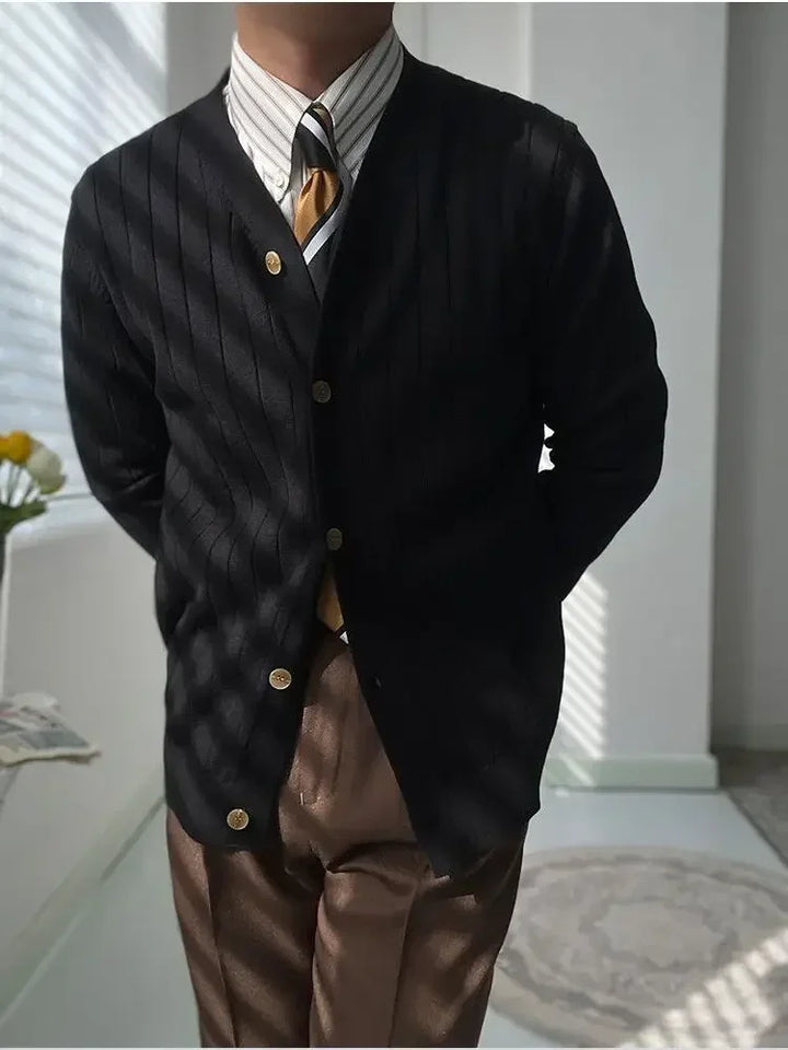 Elégant cardigan col V pour homme