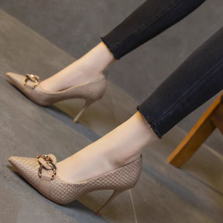 Talons pour femmes en texture tissée avec d'élégants ornements métalliques - Mireille
