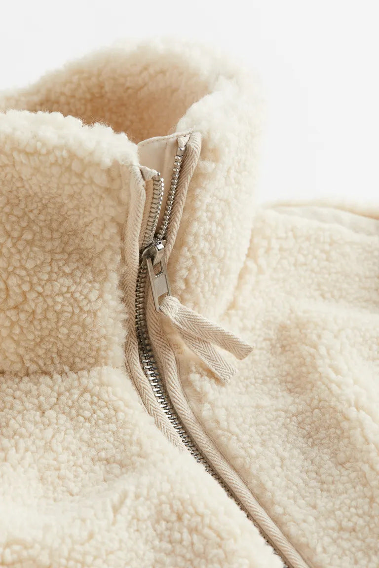 Manteau en peluche à fermeture ample sur le devant pour femmes, avec revers structuré - Eirene