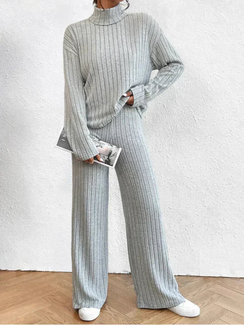 Eve - Pantalon en maille et pull à col roulé pour femme