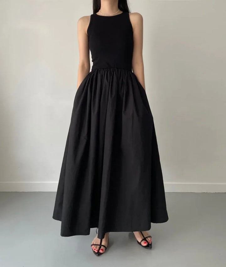 Robe longue élégante sans manches noire - Marie