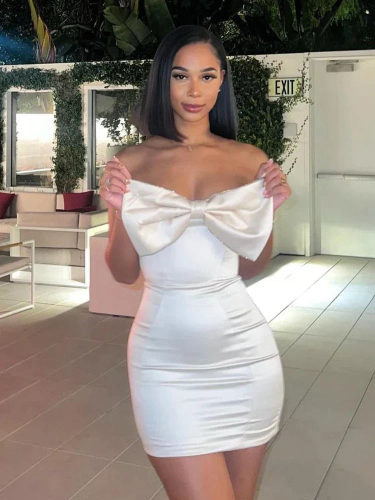 Ezra - Robe bustier en satin avec nœud