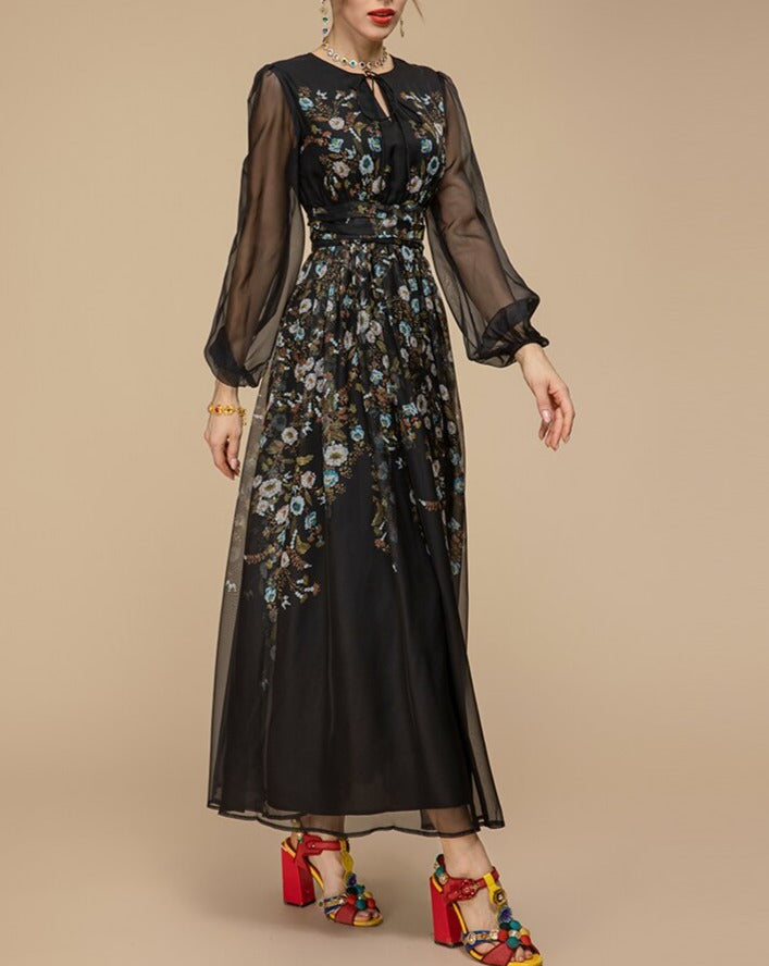 Sandrine - Maxi robe noire brodée