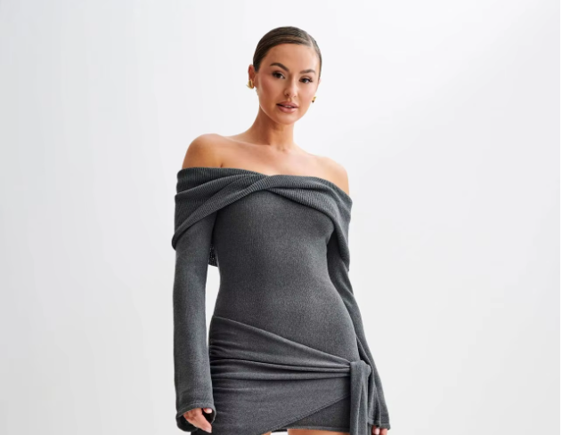 Zeya - Robe flatteuse en maille fine à épaules dénudées