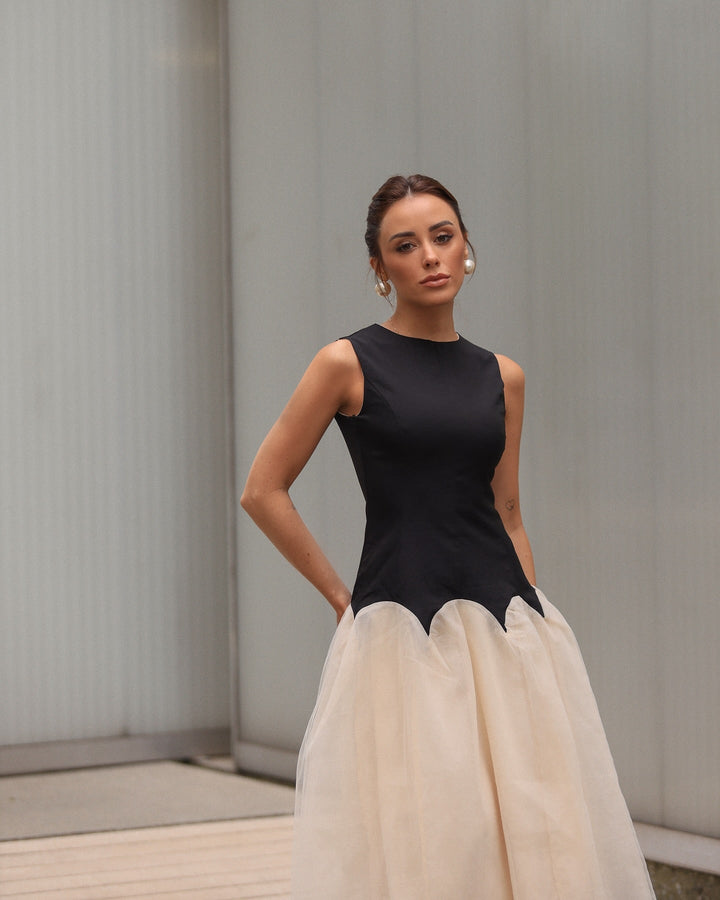 Vera - Robe midi sans manches avec fermeture éclair et ruchés