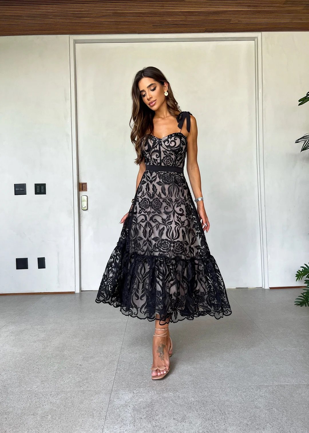 Lyla - Robe longue à bretelles et dos ouvert