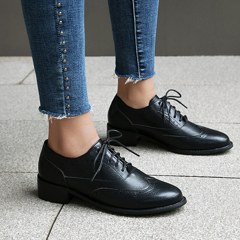Chaussures habillées pour femmes au design classique - Eydruna