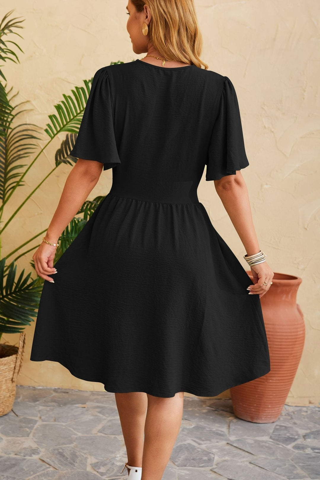 Robe midi femme manches courtes encolure croisée bleu clair - Isadora