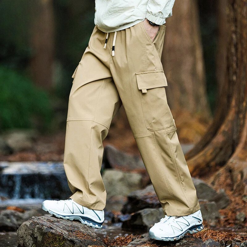 Pantalon de randonnée pour hommes en matière résistante et imperméable