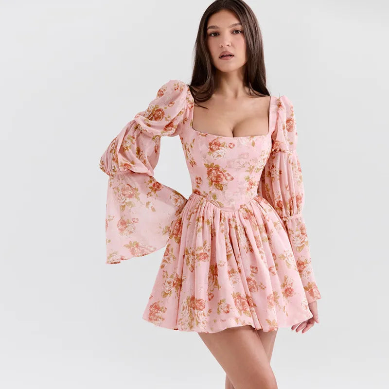 Danys - Mini robe rose à imprimé floral et style doux