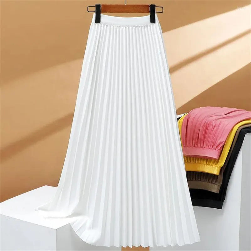 Jupe longue plissée extensible à taille haute, élégante et confortable, parfaite pour un look sophistiqué et féminin.