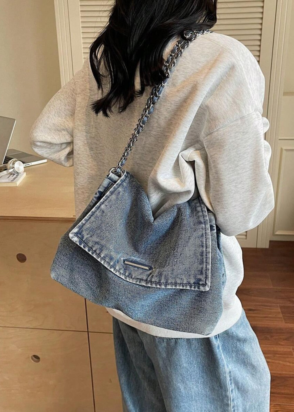 Sac à chaîne métallique de style urbain en denim - Briseida