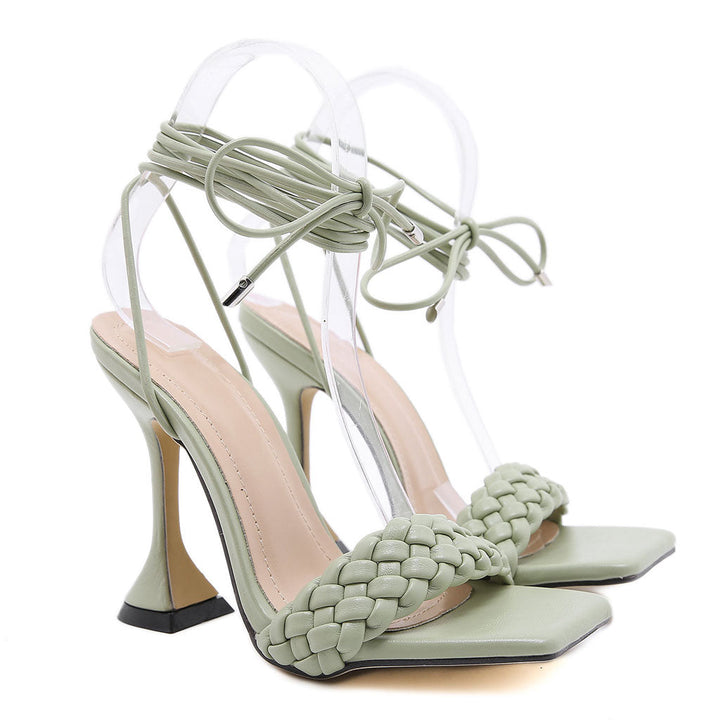 Olivia - Sandales chics à talons hauts et bout carré avec bride tressée