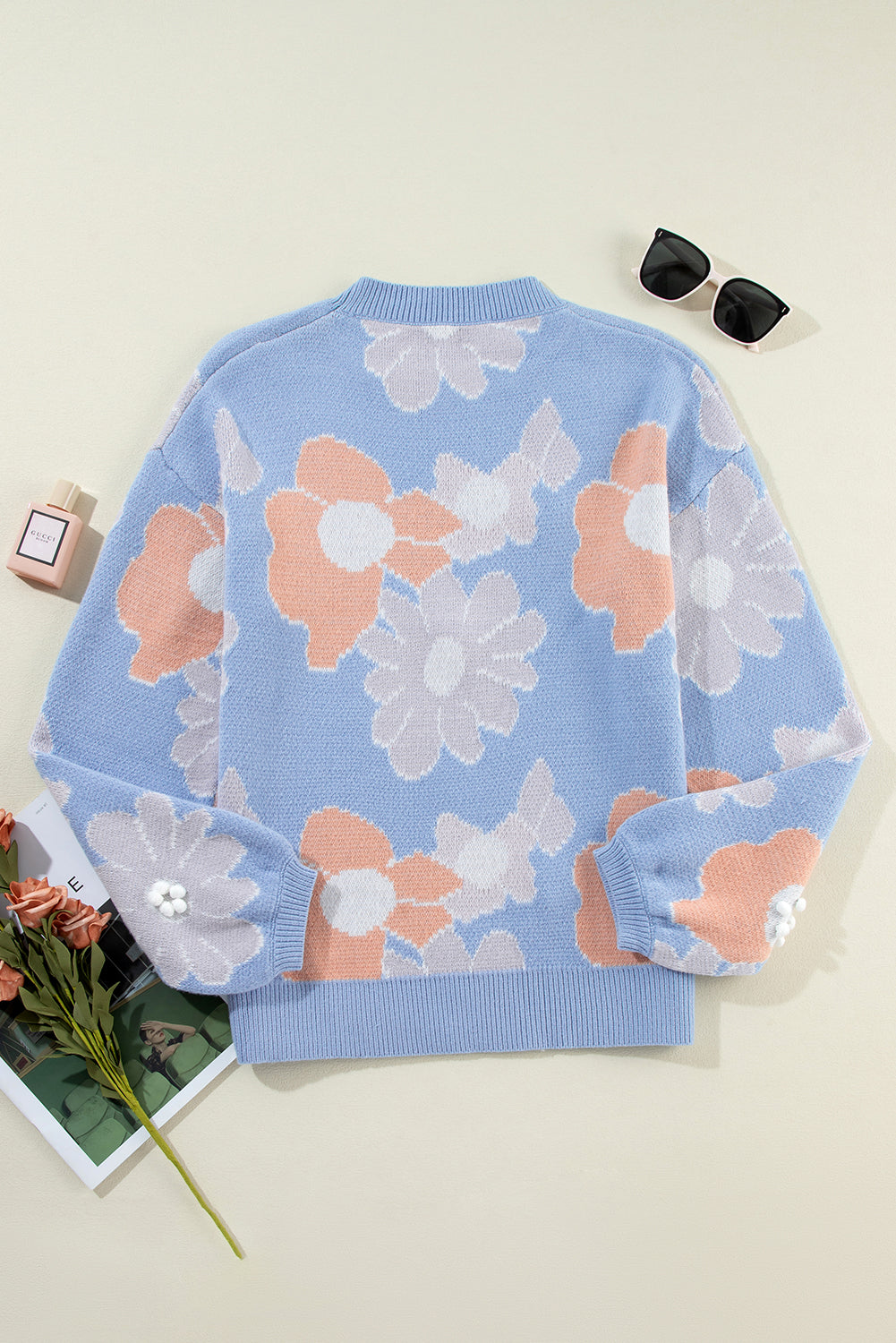 Blanche - Pull Tricoté à Col Rond Floral Bleu avec Épaules Tombantes