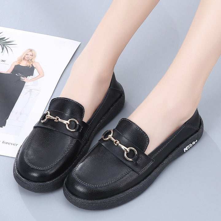 Mocassins plats pour femmes, détails métalliques blancs - Melora