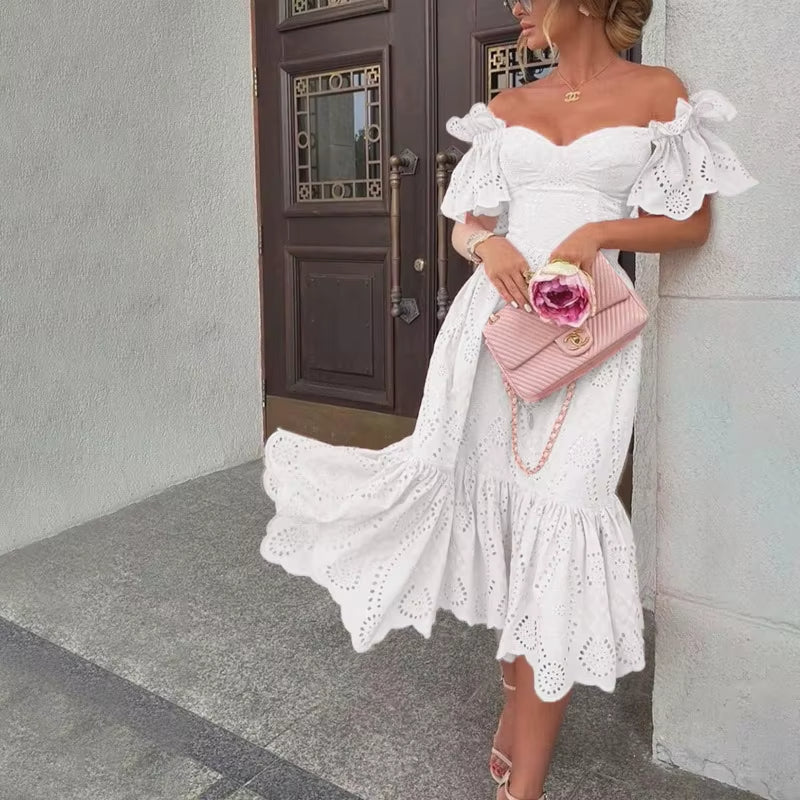 Robe midi décolletée en dentelle rose romantique - Eloïse