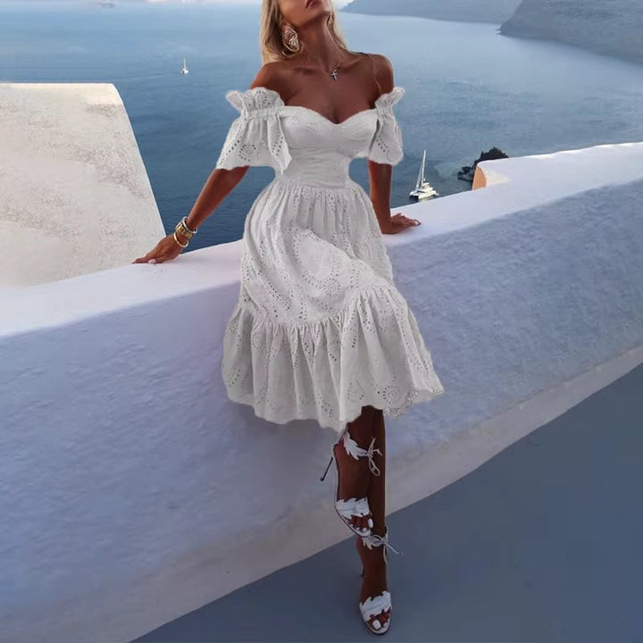 Robe midi décolletée en dentelle rose romantique - Eloïse