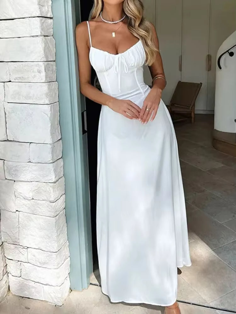 Robe longue pour femme avec décolleté en cœur et fines bretelles en jaune pastel - Liora