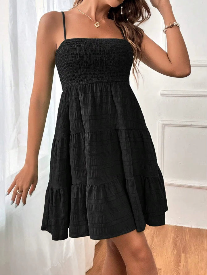 Robe courte sans manches avec volant vibrant - Melania