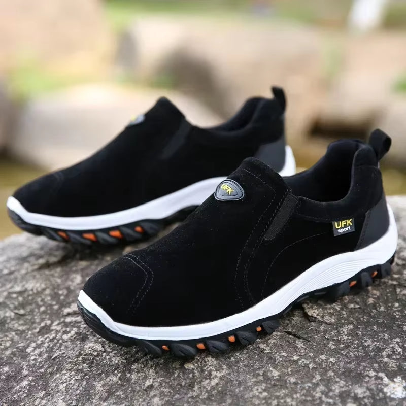 Chaussures d'extérieur pour hommes Finition en daim avec semelle de trekking Style sportif à enfiler - Martín