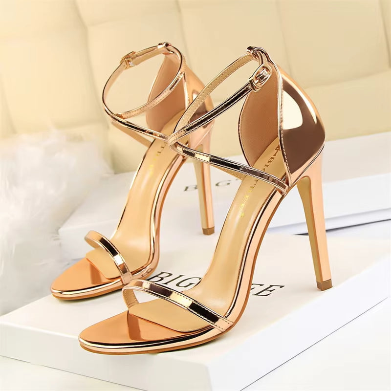 Sandales croisées à talons brillants pour femmes - Miranda