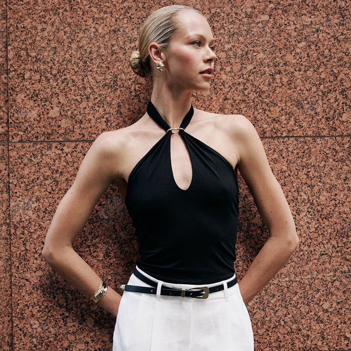 Top pour femmes avec encolure licou à volants et design asymétrique - Kiara