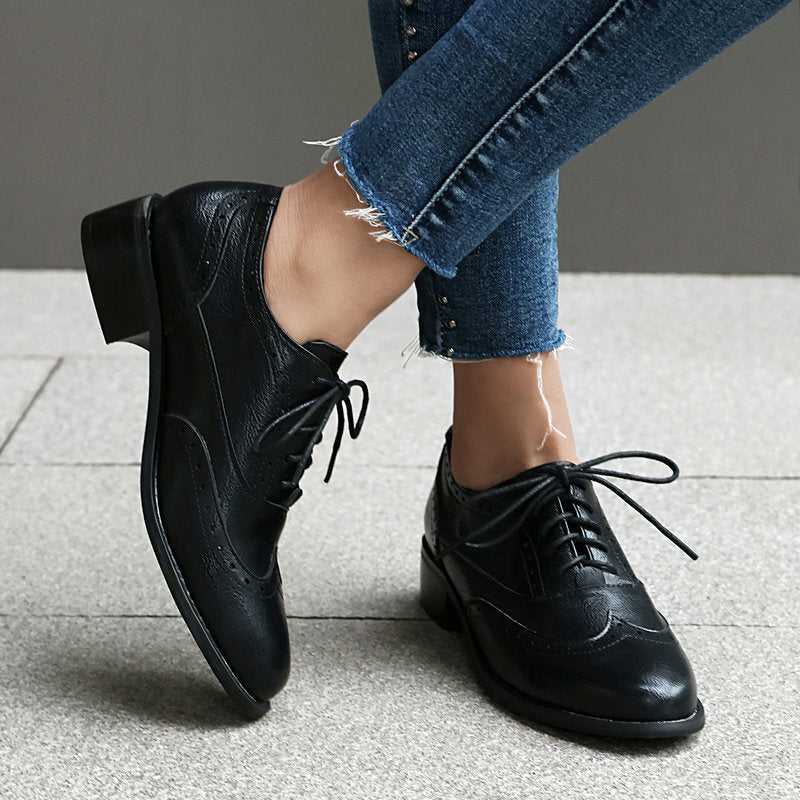 Chaussures habillées pour femmes au design classique - Eydruna