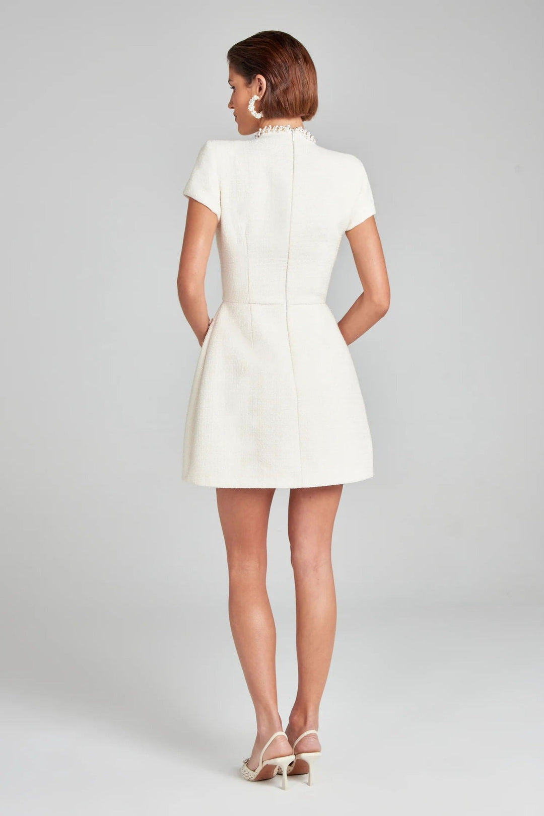 Robe courte en tweed pour femme avec perles blanches rétro - Clarisse