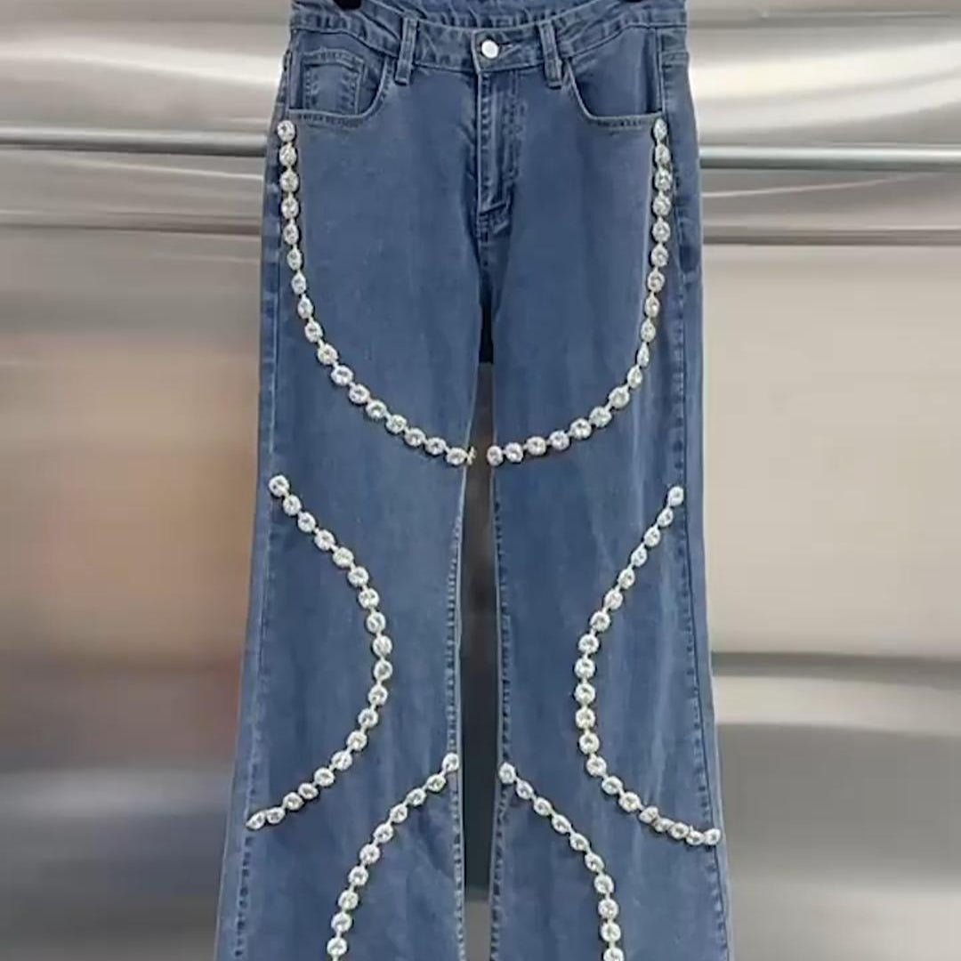 Jean pour femme avec strass décoratifs coupe droite - Eloísa