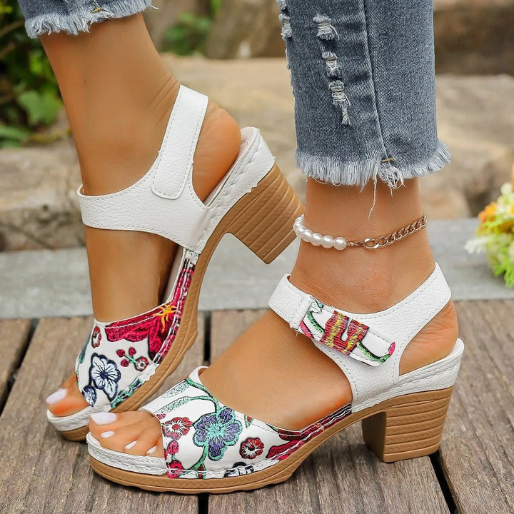 Sandales pour femmes en cuir synthétique à talon moyen - Vanessa