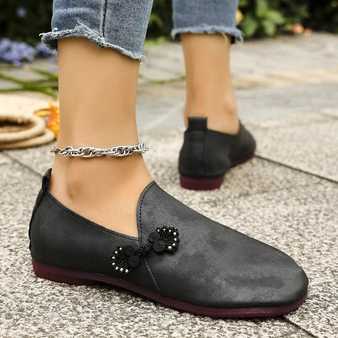 Mocassins plats de style rétro pour femmes avec broderie faite à la main - Elena