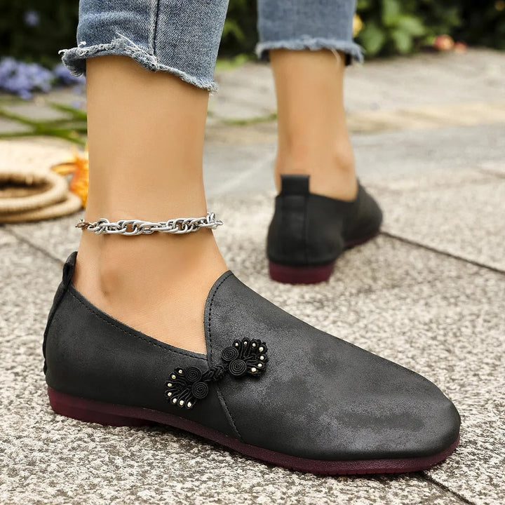 Mocassins plats de style rétro pour femmes avec broderie faite à la main - Elena